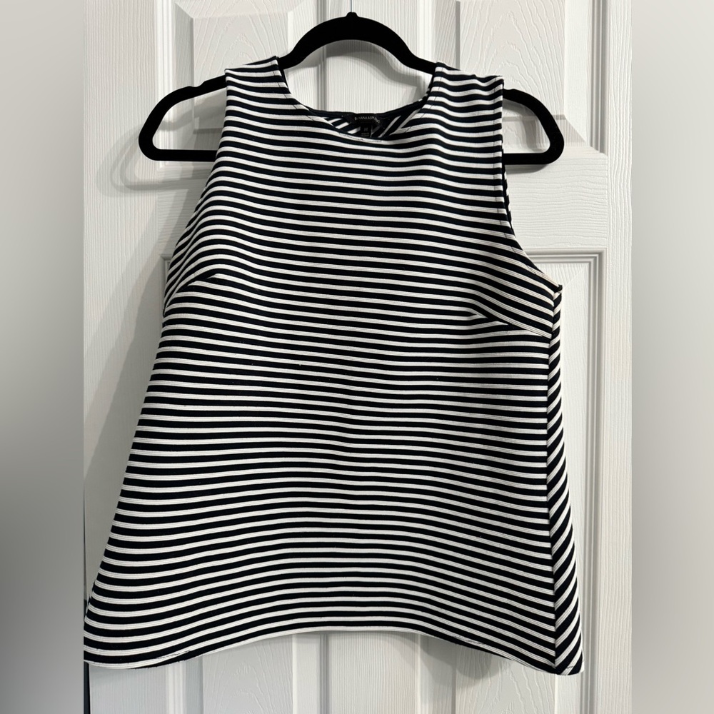 Banana Republic tank top great